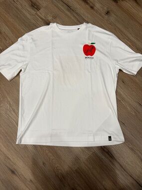 Boggi Milano Men's White Crewneck T-Shirt with Red Apple NYC